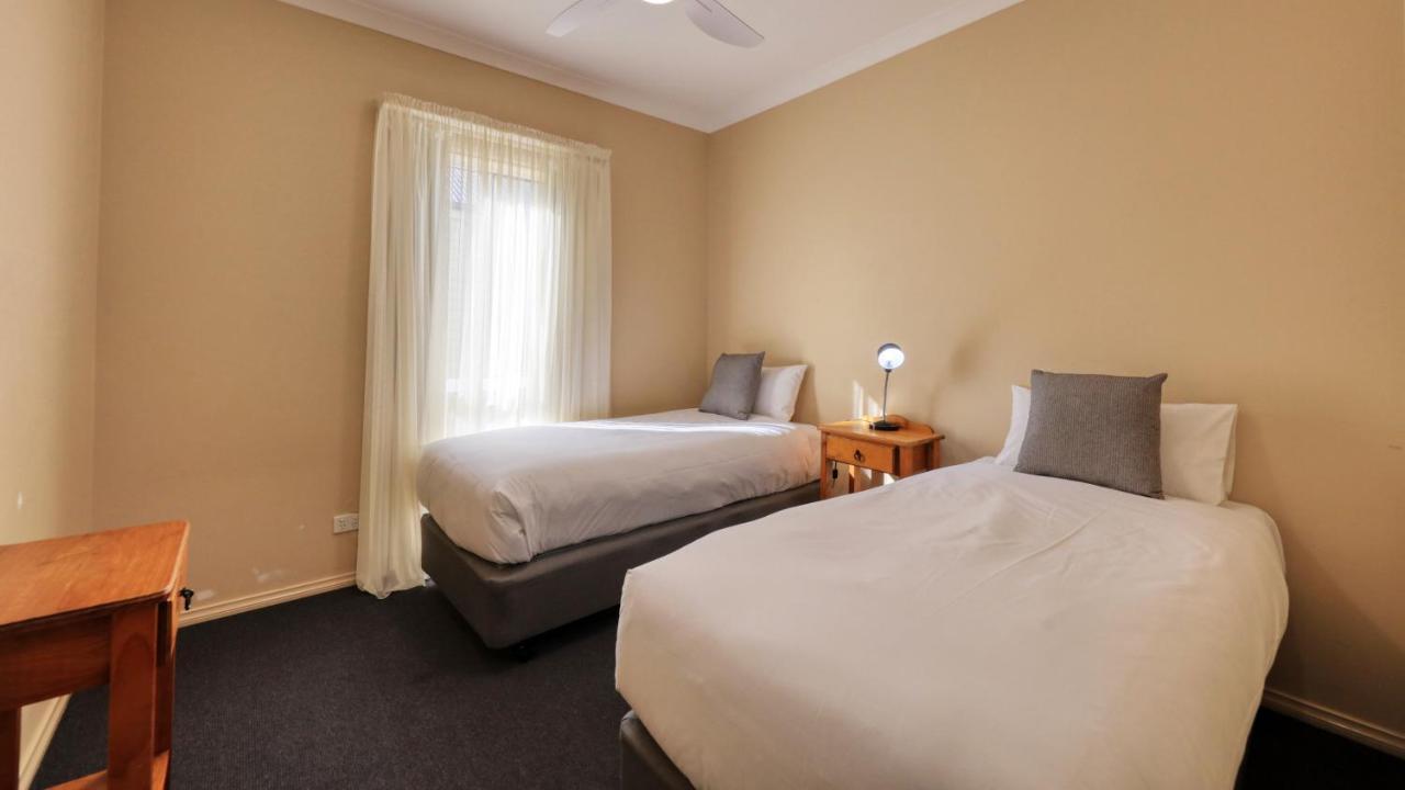 Bridges On Meninya Motel & Apartments Moama Exterior foto