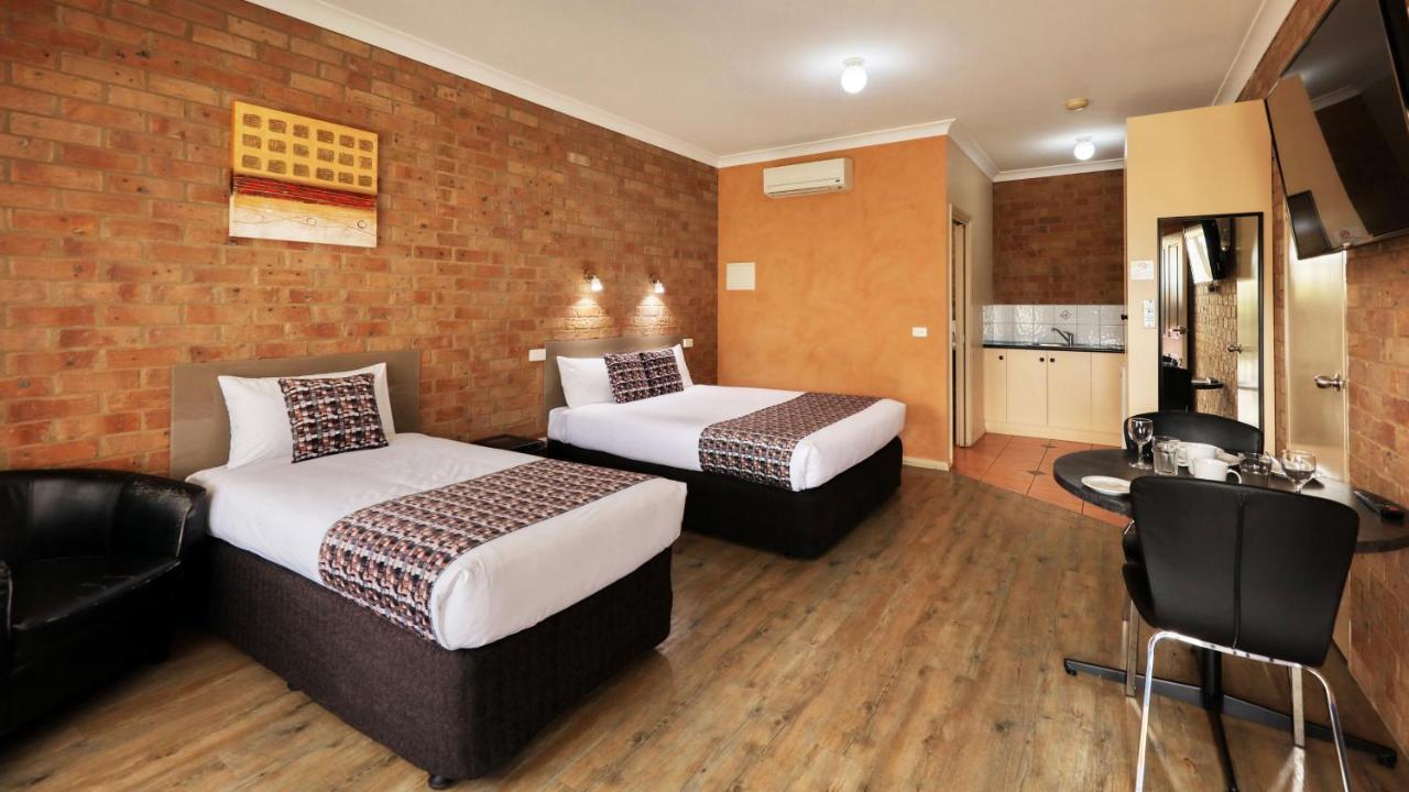 Bridges On Meninya Motel & Apartments Moama Exterior foto