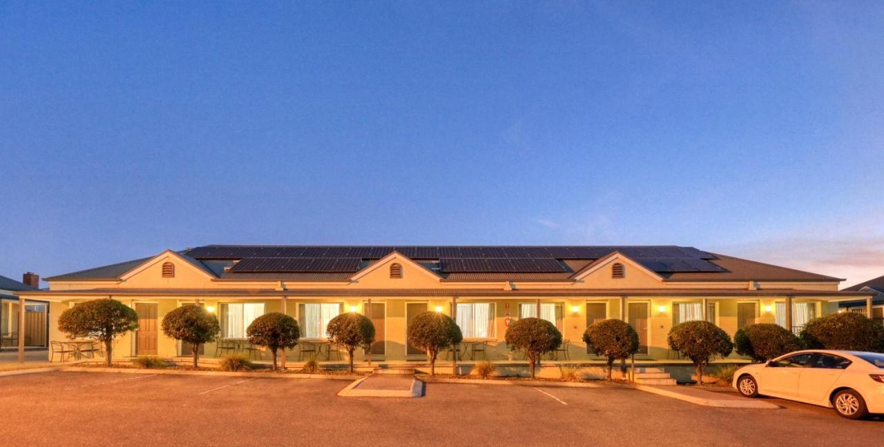 Bridges On Meninya Motel & Apartments Moama Exterior foto