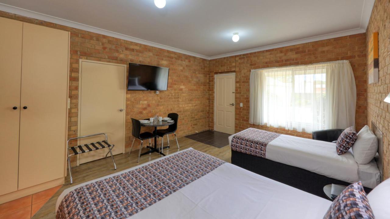 Bridges On Meninya Motel & Apartments Moama Exterior foto